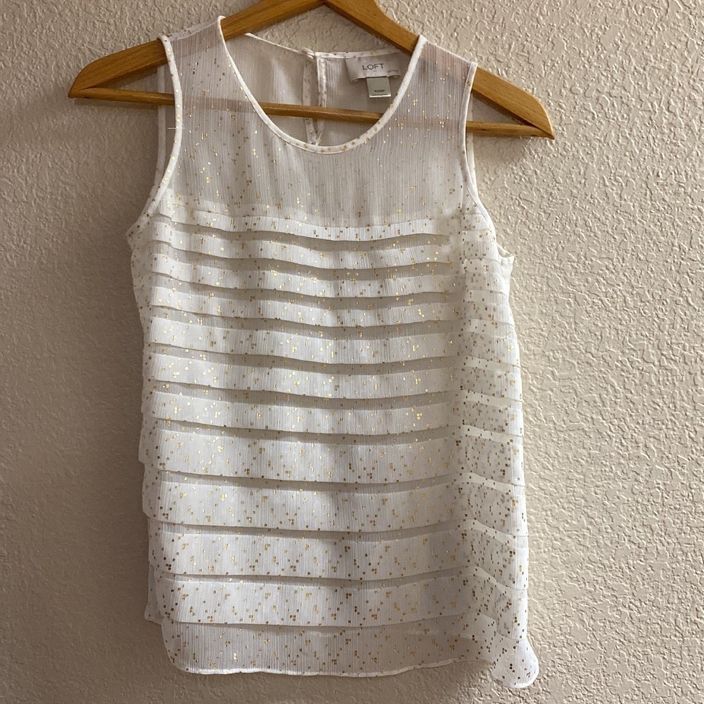 ANN Taylor Loft semi sheer‎ cream and gold metallic tiered sleeveless top blouse